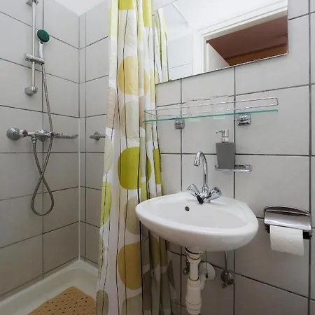 Balaton Panzio שיופוק