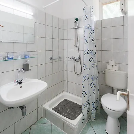 Balaton Panzio לינה וארוחת בוקר 3*