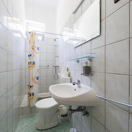 לינה וארוחת בוקר Balaton Panzio