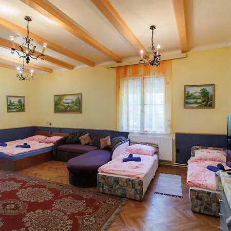 Balaton Panzio 3* שיופוק