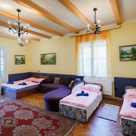 Bed and breakfast Balaton Panzió 3*