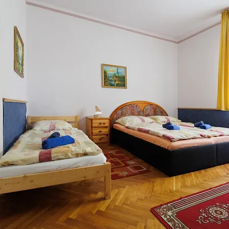 Balaton Panzio 3* שיופוק