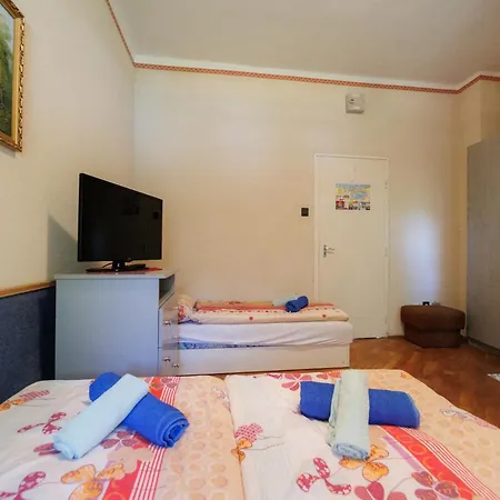 Balaton Panzio לינה וארוחת בוקר