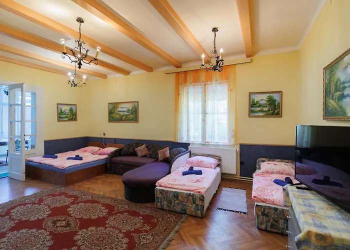 Balaton Panzio 3* シオーフォク